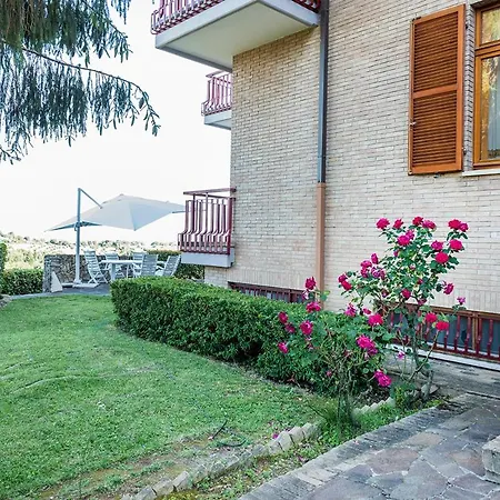 Mia House Garden - Macerata, Porzione Di Con Piscina *