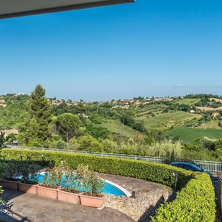 Mia House Garden - Macerata, Porzione Di Con Piscina *