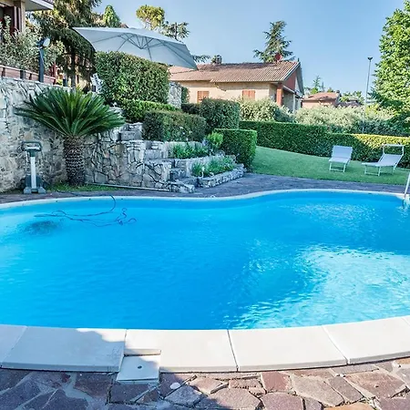 Mia House Garden - Macerata, Porzione Di Con Piscina *