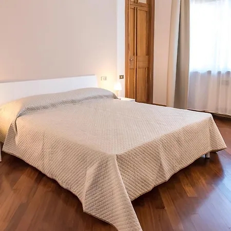 Appartement Mia House Garden - Macerata, Porzione Di Con Piscina Macerata