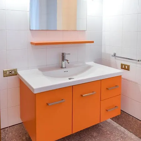 Mia House Garden - Macerata, Porzione Di Con Piscina *