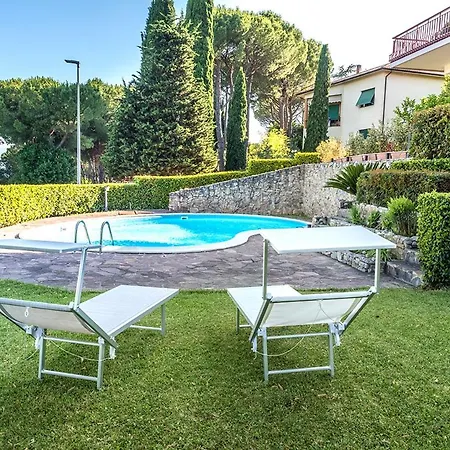 Apartment Mia House Garden - Macerata, Porzione Di Con Piscina
